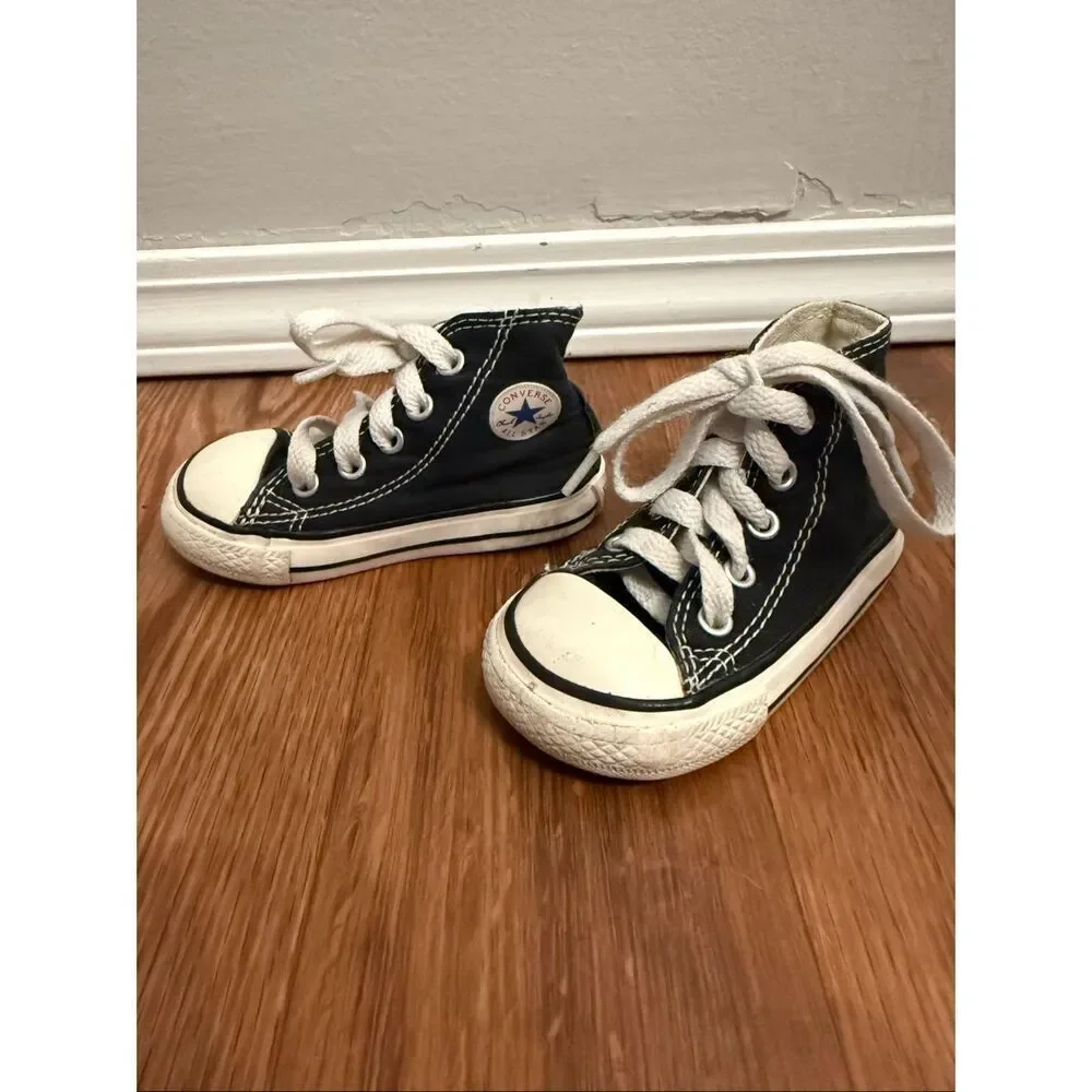 Converse Black Chuck Taylor All Star High Top Canvas Lace Up Sneakers Size 4